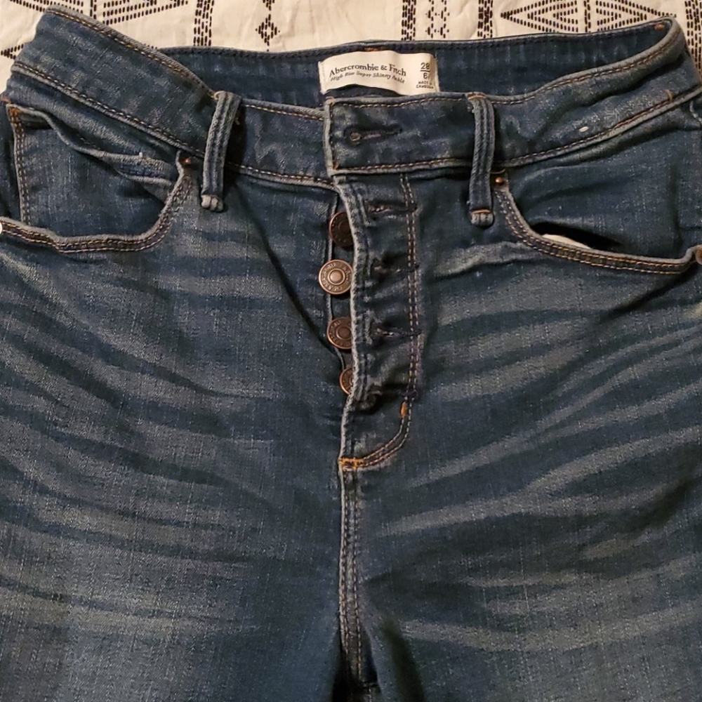 A&F Curve Love High Rise Super Skinny Ankle